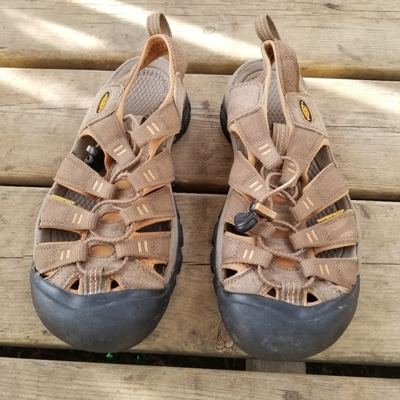 Keen Newport H2 Leather and Polyester Webbed Water Hiking Sandals 8 - Picture 2 of 8